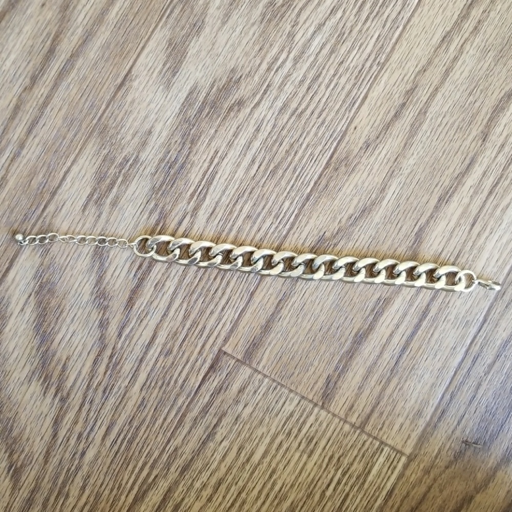 Gold chain bracelet